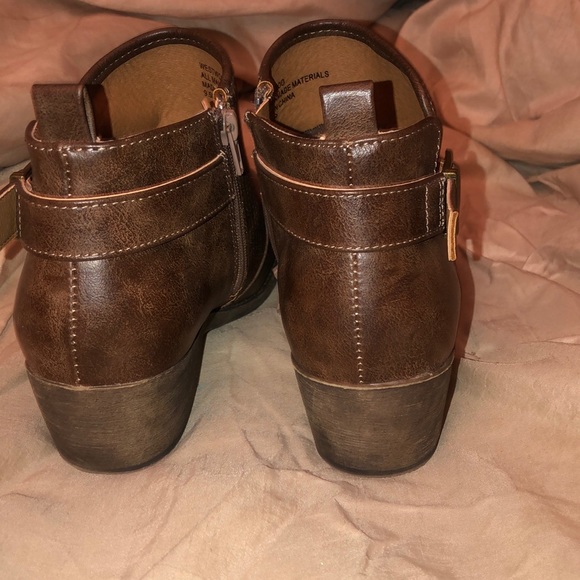 Leather Bootie - Picture 6 of 8